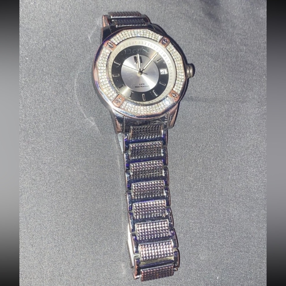 Elgin Silver 3ATM Water Resistant Watch…No scratches or Marks. Looks brand new
